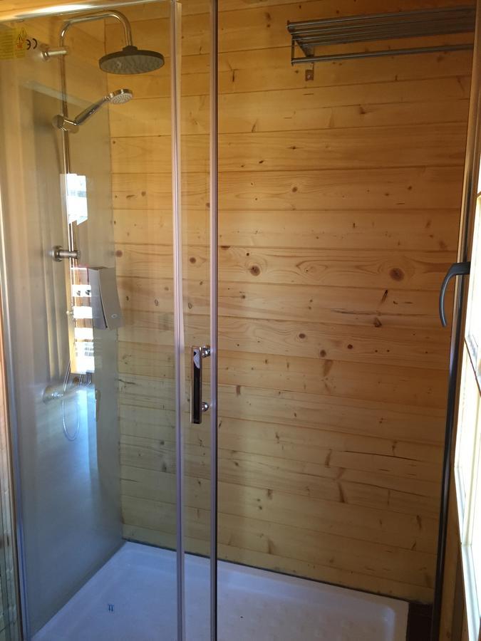 Cabanas Madarsu Vigo de Sanabria Ngoại thất bức ảnh